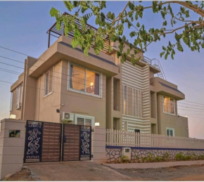 luxurious 6BHk vegetarian villa in lonavala